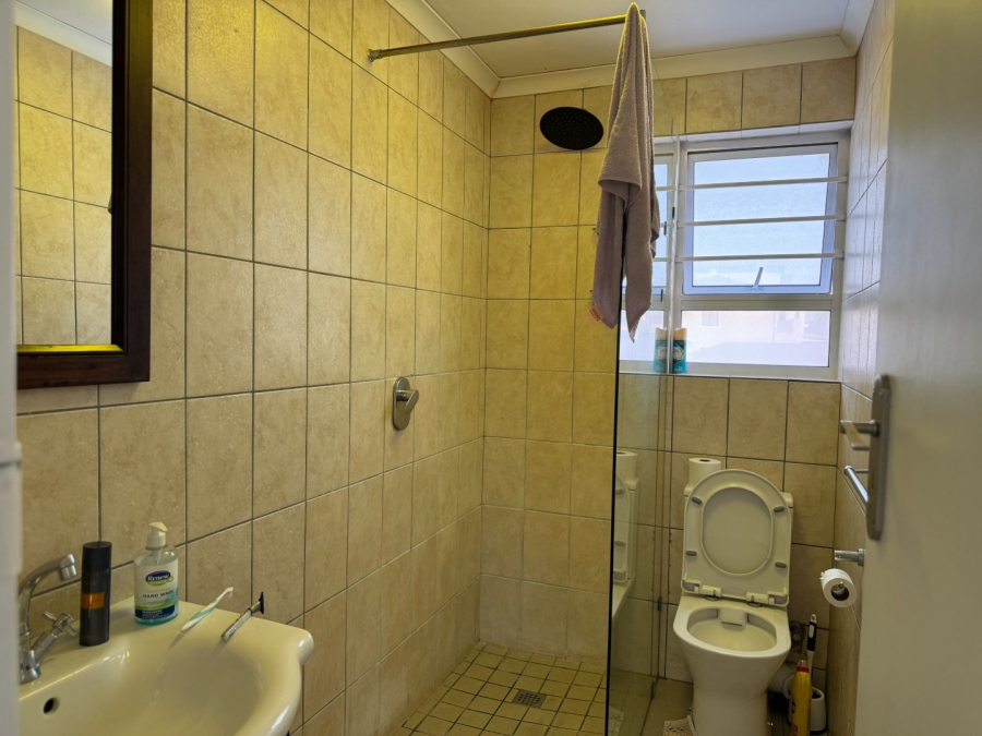 To Let 4 Bedroom Property for Rent in Bowtie Western Cape